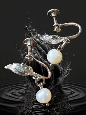 Vintage Bond Boyd Sterling Leaf & Pearl Screw-Back Earrings